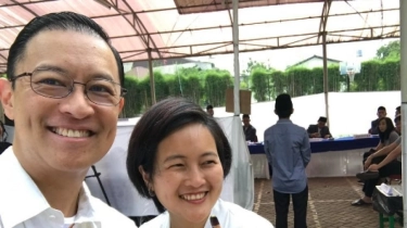 5 OOTD Bapak Gaul ala Tom Lembong, Disorot Netizen karena Mirip Oppa Korea