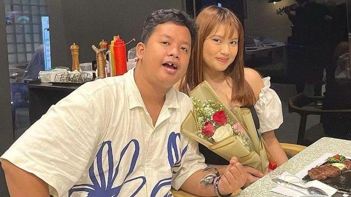 Rencana Nikahi Kekasih Tahun Ini, Dustin Tiffani: Yang Buat Gua Yakin, Dia Nyambung Ngomong Sama Gua
