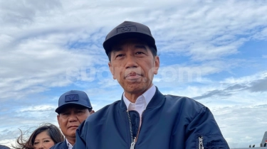 Video Jokowi Jalan Kaki Gegara Ban Bocor Ternyata Hoaks, Begini Kata Pihak Istana