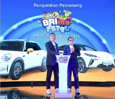 Selalu Pakai BRImo Dalam Bertransaksi, 15 Nasabah Menangkan Undian Mobil Listrik Keren
