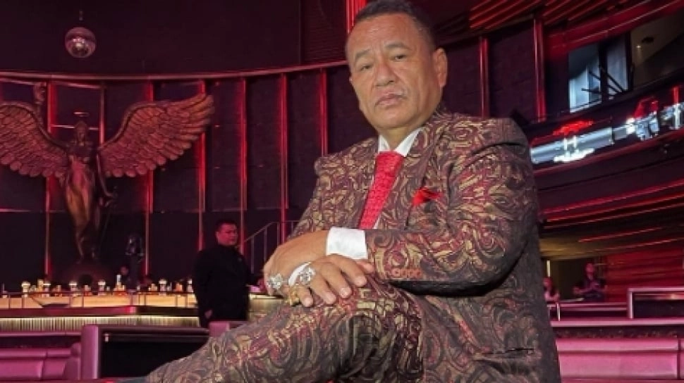 Diduga Sindir Mahfud MD, Hotman Paris Desak Menteri yang Beda Haluan dengan Jokowi Mundur: Menhan Juga Mundur Dong Bang!