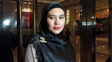 Videonya Pilih Calon Presiden Bersuara Merdu Saat Mengaji Viral, Kartika Putri Klarifikasi