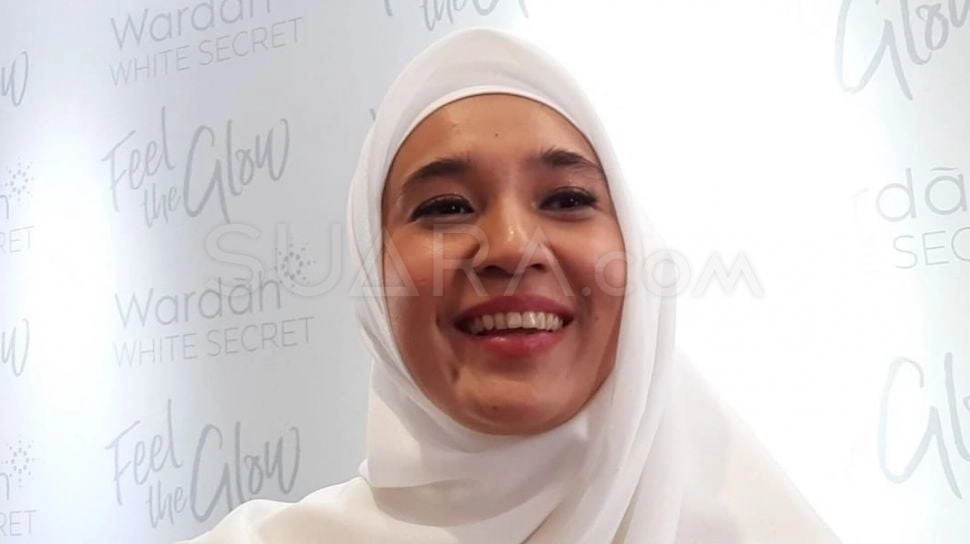 5 Tas Bermerek Dhini Aminarti, Beda Selera dengan Kartika Putri