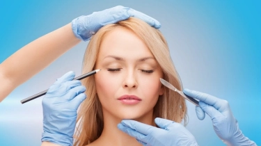 Banyak Orang Tua Jalani Operasi Anti Aging, Kenapa?