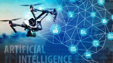 Eks Petinggi Google Eric Schmidt Kembangkan Startup Drone AI untuk Bantu Ukraina Lawan Rusia