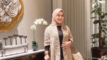 Kembaran dengan Selvi Ananda, Adik Syahrini juga Punya Gantungan Tas Seharga Sepeda Motor