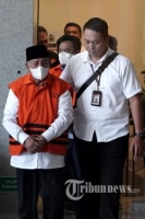 KPK Duga Ada Aliran Uang ke Abdul Gani Terkait Pengurusan Izin Tambang di Maluku Utara