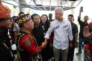 Bertemu Masyarakat Etnis di Pontianak, Ganjar Pastikan Hadirkan Hak Masyarakat Adat