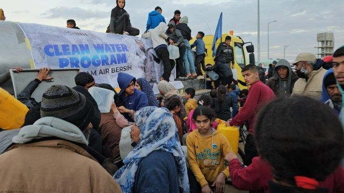 Air Bersih Sangat Dibutuhkan Ribuan Pengungsi di Kamp Al Mawasi Gaza