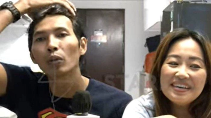 Diramalkan Bertengkar Hebat dengan Pinkan Mambo, Arya Khan Cuek: Nggak Usah Dengerin