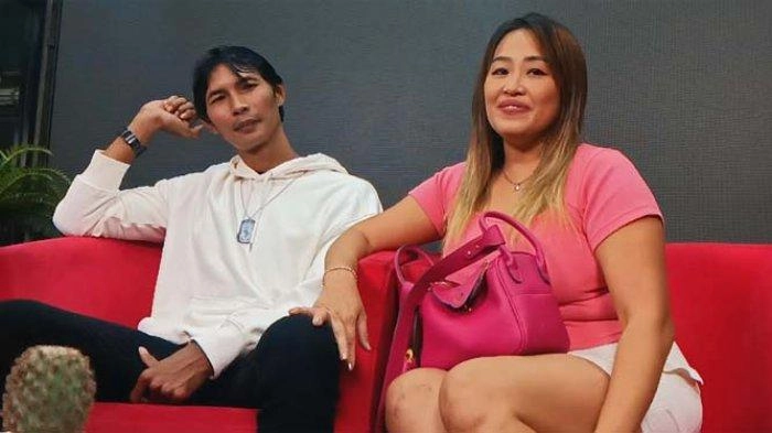 Minta Arya Khan Tidak Kerja, Pinkan Mambo Ingin di Kamar Berduaan dengan Suaminya
