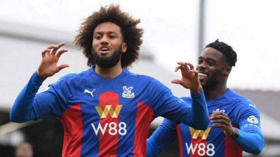 Perbandingan Harga Pasar Jairo Riedewald vs Thom Haye, Gelandang Premier League Kalah
