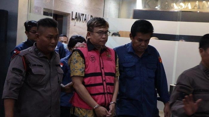 Kongkalikong dengan Crazy Rich Surabaya, Eks General Manager Antam Jadi Tersangka Kasus Korupsi Emas