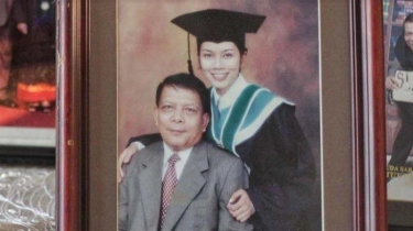 Dewi Lestari Berduka, Sang Ayah Meninggal Dunia Kamis Malam, Sang Musisi Ucap Janji Ini
