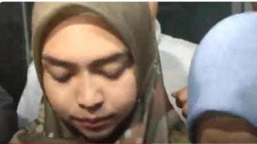 Disinggung soal Alasan Gugat Cerai Teuku Ryan, Ria Ricis Menunduk dan Bungkam