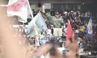 Ganjar-Mahfud Terus Beraksi di Hari ke-69 Kampanye: Ganjar Matangkan Strategi Debat, Mahfud Blusukan ke Pasuruan