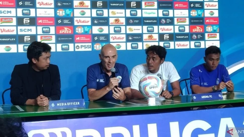 Siap Adaptasi Cuaca, Pelatih Arema FC Fokus Kejar Poin Lawan PSIS Semarang