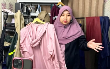 Inspiratif! Kisah Dini Nurul Islami, Seorang Guru Honorer yang Sukses Jadi Creator Shoppe Live