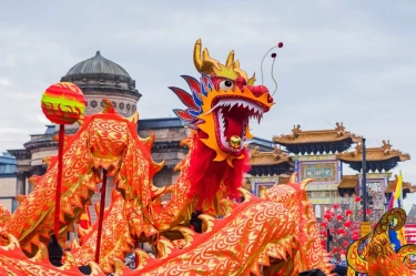 Sambut Tahun Baru Imlek 2024, Simak Alasan Perayaan Identik dengan Warna Merah