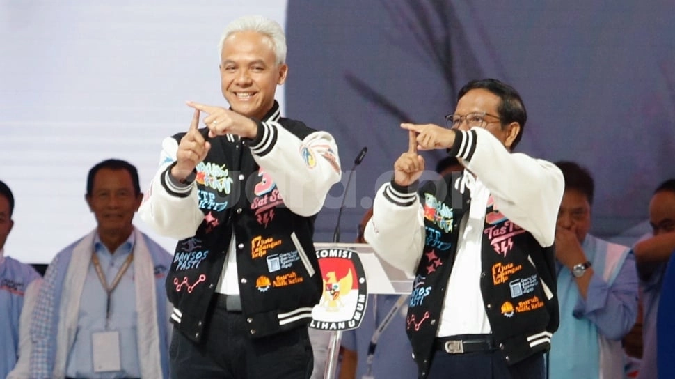Cerita Vendor Jaket dan Sepatu Ganjar Pranowo-Mahfud MD Saat Debat Capres, Rela Lembur 20 Jam dan Tak Mau Dibayar