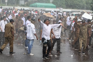 APDESI Demo Lagi di depan Gedung DPR, Polisi Terjunkan 2.730 Personel