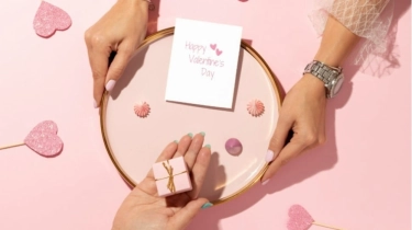 30 Ide Ucapan Hari Valentine untuk Pacar, Unik dan Romantis Bagikan 14 Februari 2024