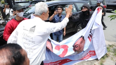 Momen Ganjar Pranowo Ajak Makan Siang Pendukung Prabowo-Gibran: Sing Tenang, Pokoe Madhang