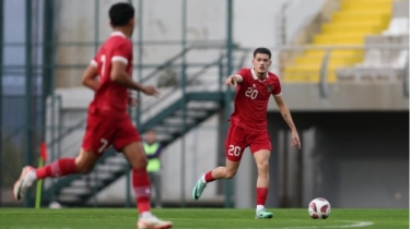 Pemain Serba Bisa! Justin Hubner Main di Posisi Baru Bersama Wolves U-21