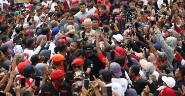 Tolak Berorasi Panjang, Ganjar Ajak BantuKorban Banjir Bandang Grobogan