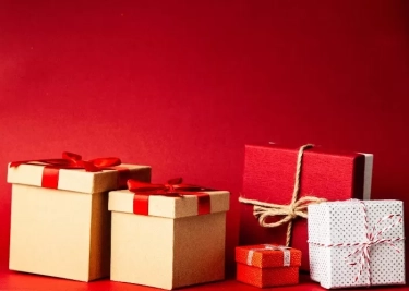 10 Ide Kado Romantis Hari Valentin untuk Kekasih Tercinta