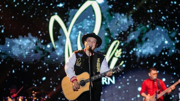 Chord Gitar dan Lirik Lagu Sobat - Padi: Oh Sobat, Maafkan Aku Mencintainya