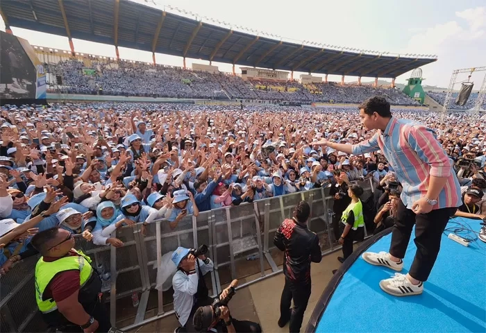 Dihadapan 40.000 warga di Stadion Si Jalak Harupat, Gibran Ingatkan Pendukung Tak Golput dan Kawal Kemenangan