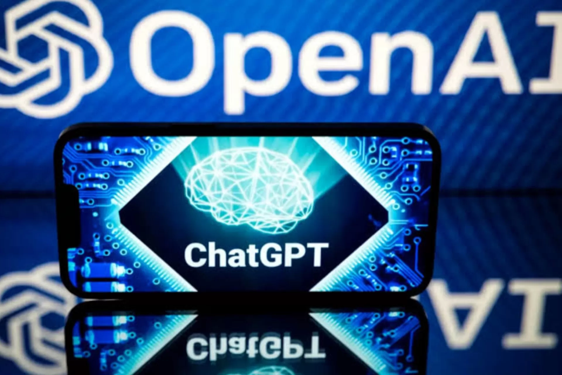 CEO OpenAI Sam Altman Cari Dana Sampai ke Arab untuk Kembangkan Teknologi Chip AI