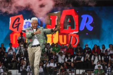 Ganjar Kobarkan Semangat di Kandang Banteng