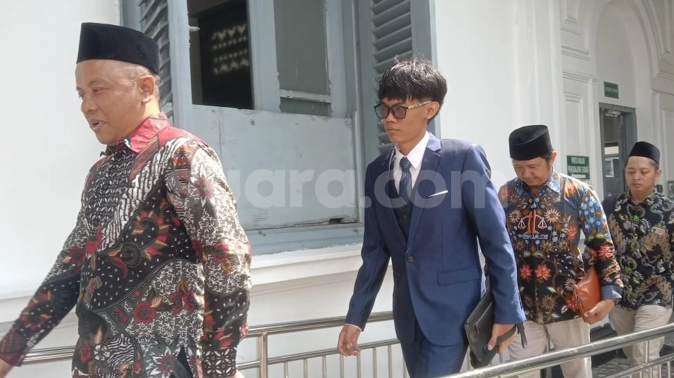 Almas Tsaqibbirru Ikut Disorot di Dokumenter Dirty Vote, Siapa Sih Dia?