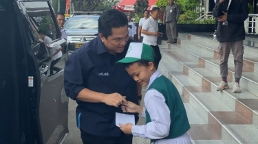 Hendak Mengecek Pasokan Beras di Klender, Erick Thohir Langsung Ditodong Bocah SD, Kenapa?
