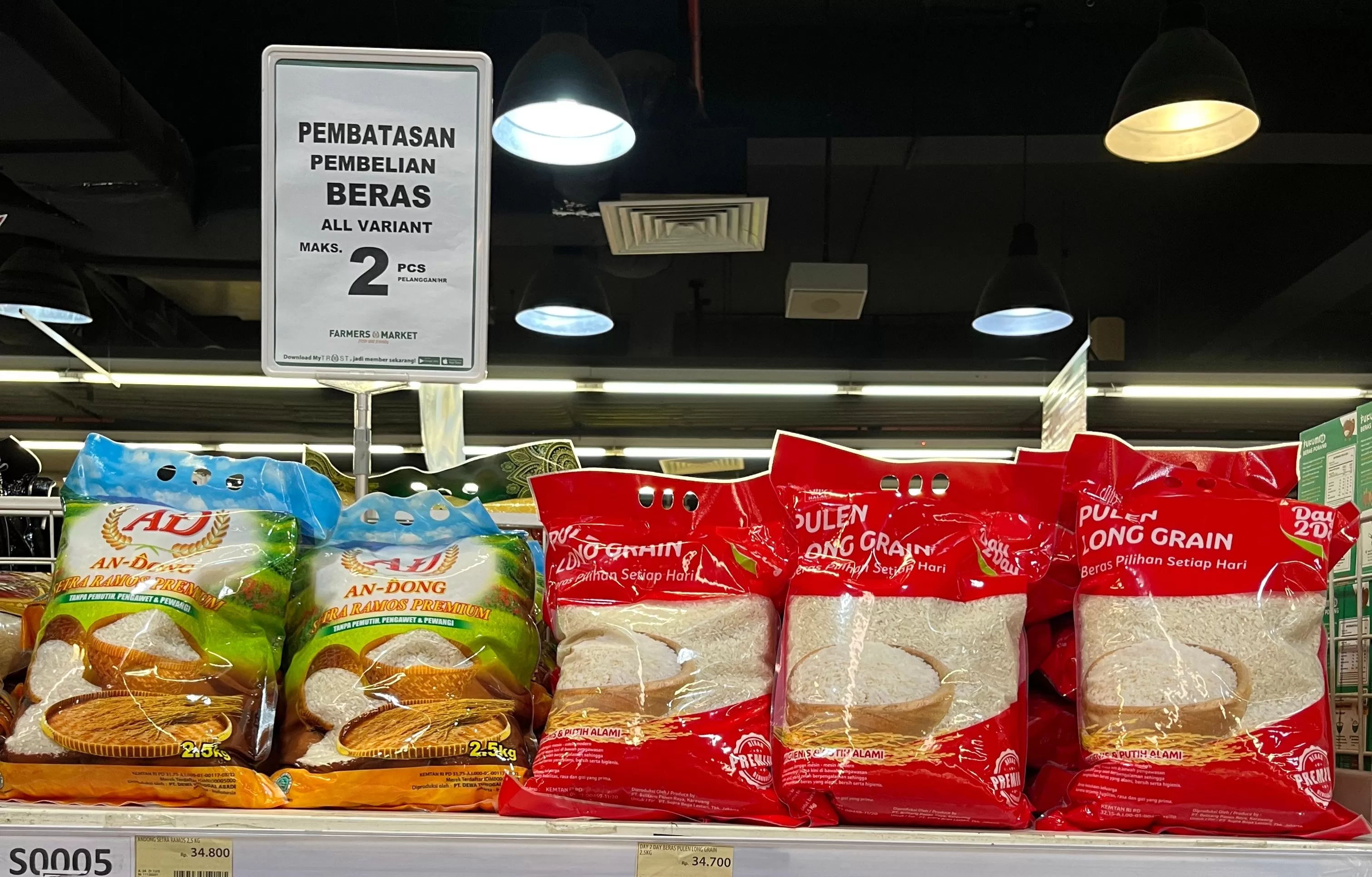 Beras Premium Langka, Ritel Batasi Pembelian Maksimal 2 Pcs per Pelanggan