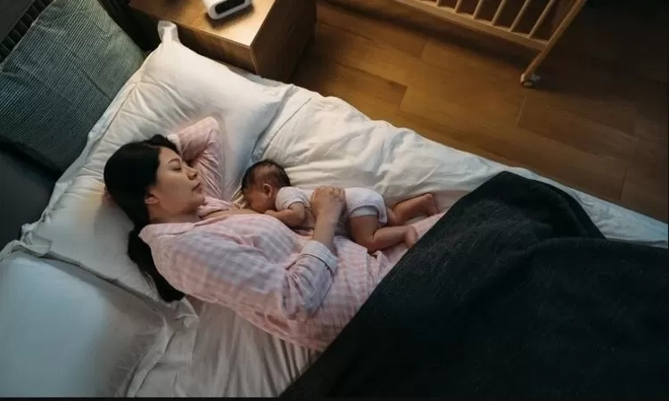 Dampak Positif dan Negatif Orang Tua Tidur Bersama Anak, Sebuah Praktik Umum di Indonesia