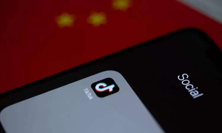 Imigran asal Tiongkok Mengatakan TikTok Membantunya Mengetahui Tempat untuk Menyeberangi Perbatasan Selatan Amerika Serikat