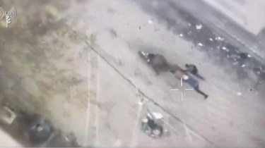 Israel Membom 3 Warga Gaza yang Sedang Mendorong Motor, Tiga Orang Tanpa Senjata Dibom Pakai Drone