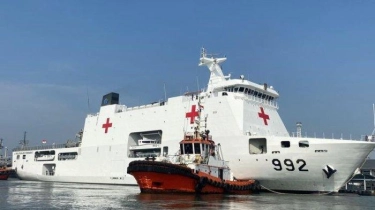 Lintasi Terusan Suez, Bantuan Buat Gaza yang Dibawa KRI dr Radjiman Wedyodiningrat-992 Tiba di Mesir