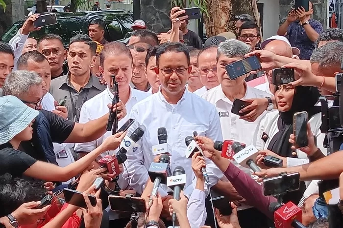 Anies-Cak Imin Pantau Quick Count di Markas Pemenangan Timnas AMIN