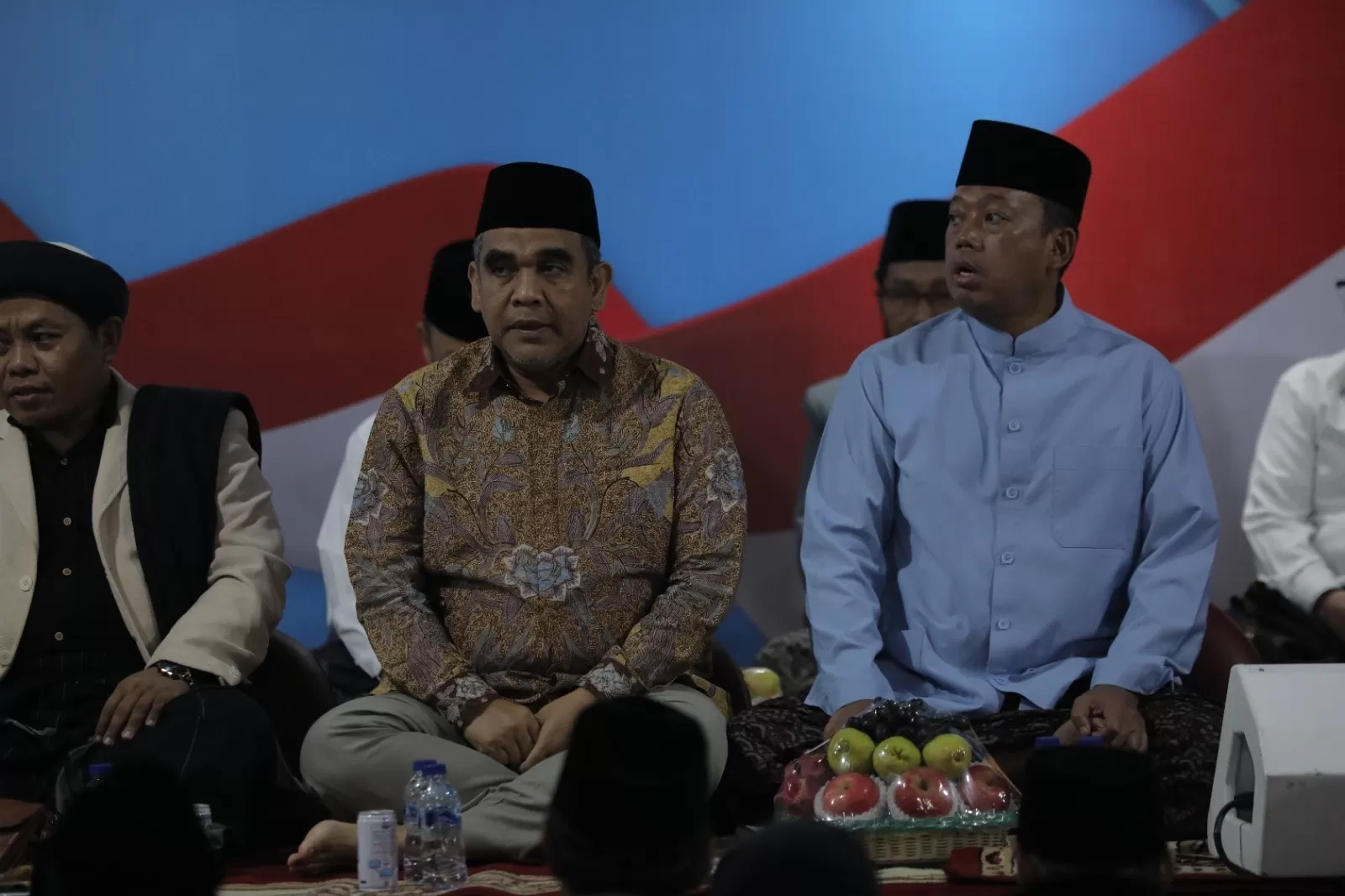Jelang Coblosan, TKN dan Ulama Gelar Doa Bersama di Depan Rumah Prabowo