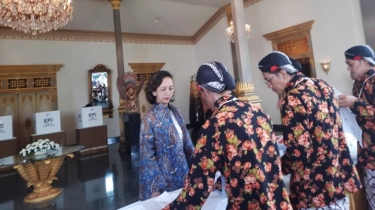 Saking Semangat Mau Nyobos, GKR Bendara Malah Salah Memasukkan Kertas Suara