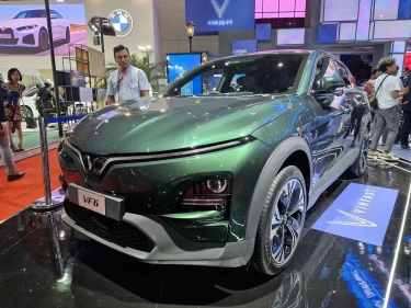 Hadir di IIMS 2024, Merek Vietnam VinFast Resmi Luncurkan Mobil Listrik Pertamanya di Indonesia