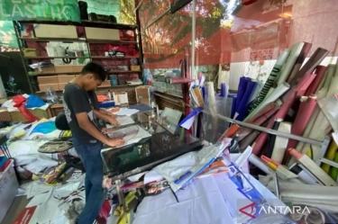 Mengolah Limbah Alat Peraga Kampanye Pasca-Pemilu 2024