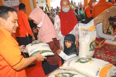 Pemerintah Kembali Salurkan Bantuan Pangan Beras 10 Kg, Alasannya Soal Kondisi Masyarakat Bawah