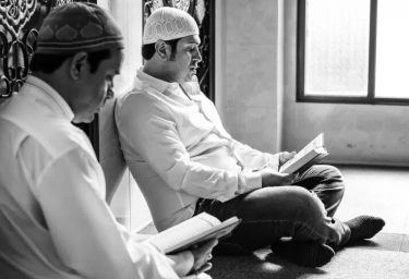 10 Nama Lain dari Malam Nisfu Sya'ban Beserta Alasan Filosofis Dibalik Penamaan Tersebut