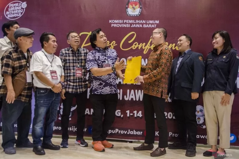 Komeng Sudah Dapat Lebih dari 1 Juta Suara, Cek Visi Misinya
