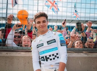 Luncurkan MCL38, Lando Norris Optimistis Bawa McLaren Patahkan Dominasi Red Bull Tahun Ini